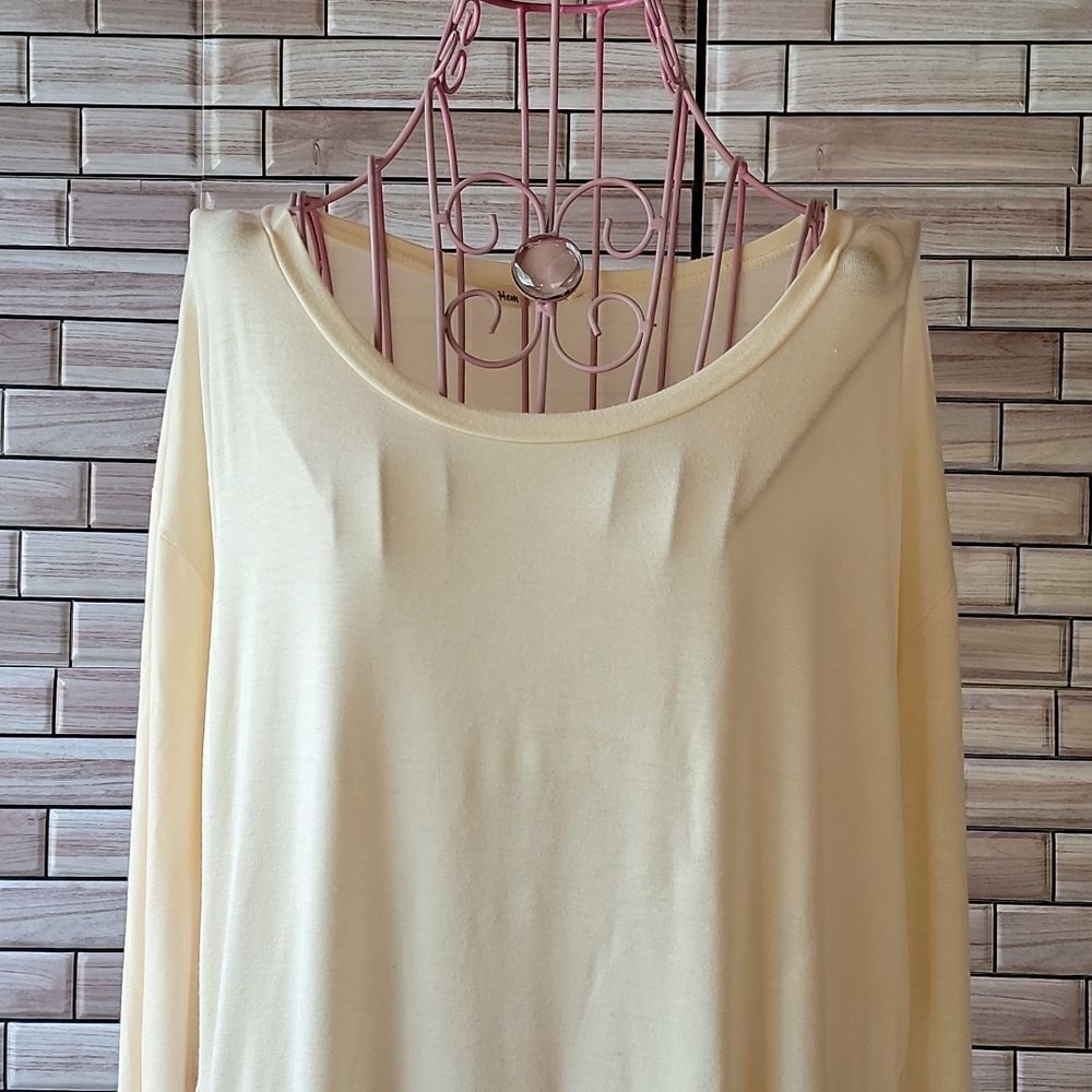 Hem & Thread rayon blouse Size L - Picture 2 of 7
